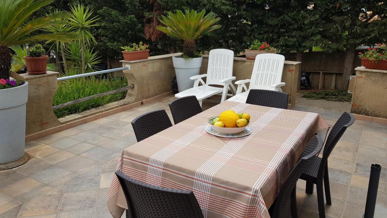 Casa Vacanze Villa Tropia Camastra 外观 照片