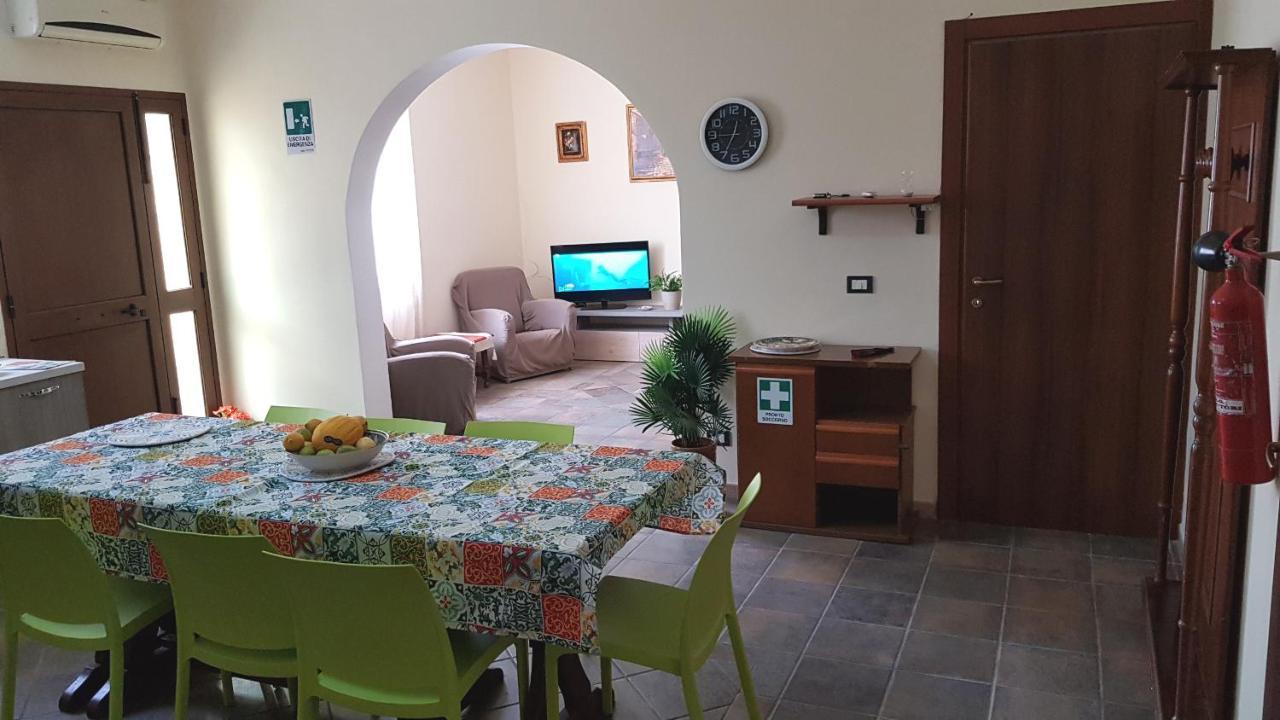 Casa Vacanze Villa Tropia Camastra 外观 照片